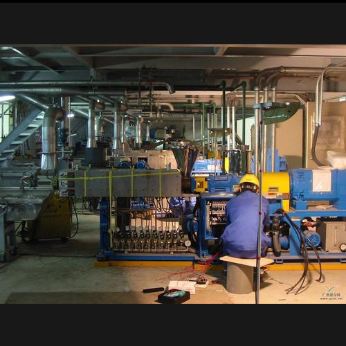 池州工厂设备维修现场